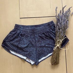 Lululemon Hotty-Hot Low Rise 2.5’’ Short